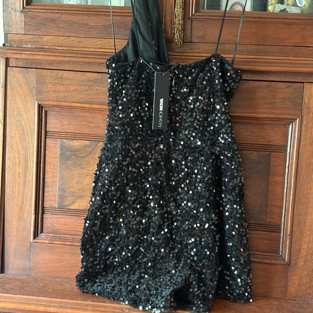 Fashion Nova Black Sequin One-Shoulder Romper - Picture 6 of 6